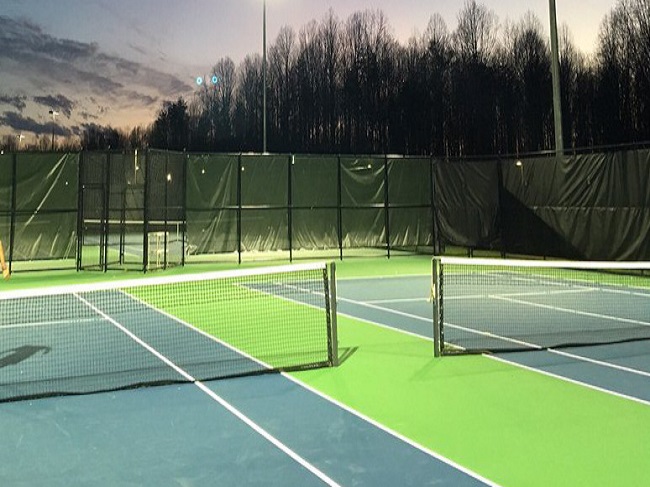 Local tennis pro shop Springfield lessons tournaments near you