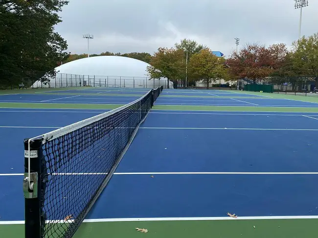 Best tennis clubs Washington DC buy rackets courts your area