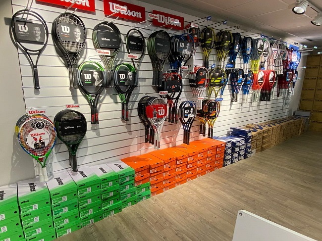 Local tennis pro shop Oslo lessons tournaments near you