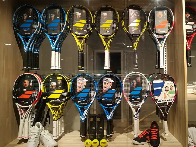 Local tennis pro shop Reykjavik lessons tournaments near you