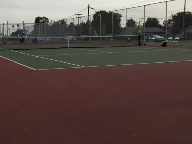 Local tennis pro shop Spokane lessons tournaments near you