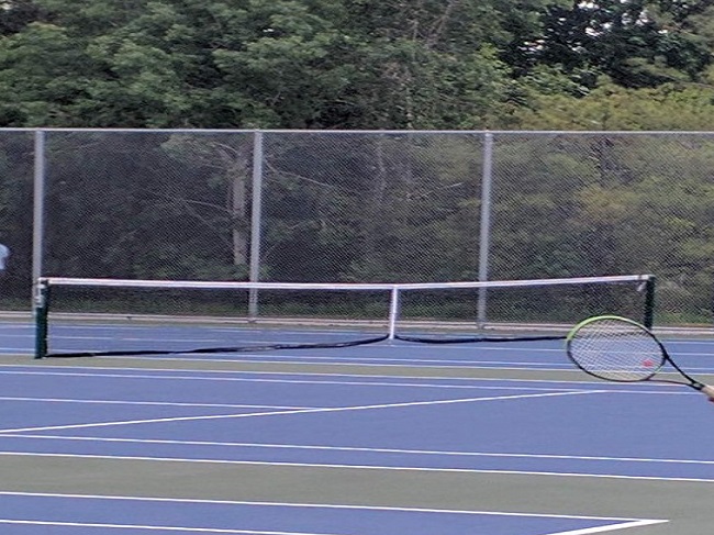 Local tennis pro shop Toronto lessons tournaments near you