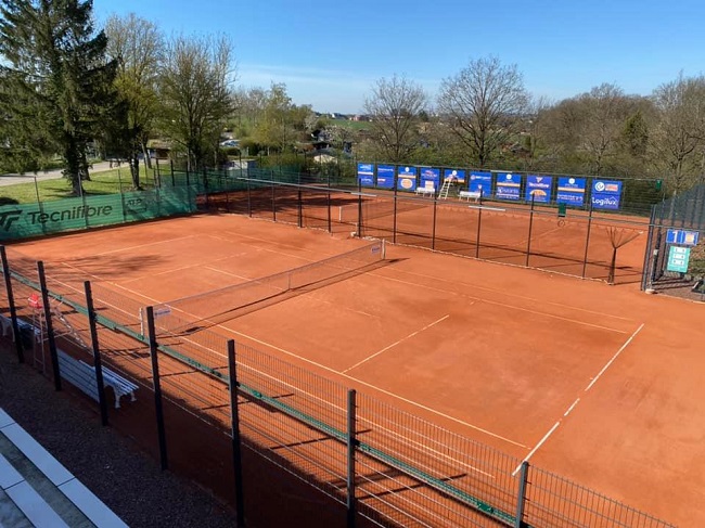 Best tennis clubs Luxembourg buy rackets courts your area