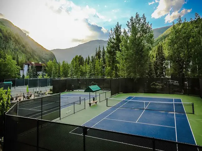 Best tennis clubs Vail Aspen Breckenridge buy rackets courts your area