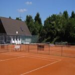 Best tennis clubs Cologne buy rackets courts your area